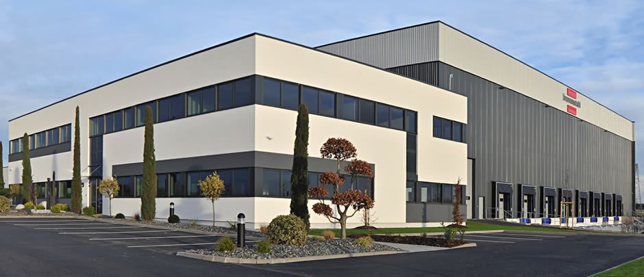 2015: Neubau für Brennenstuhl S.A.S in Brumath, Frankreich